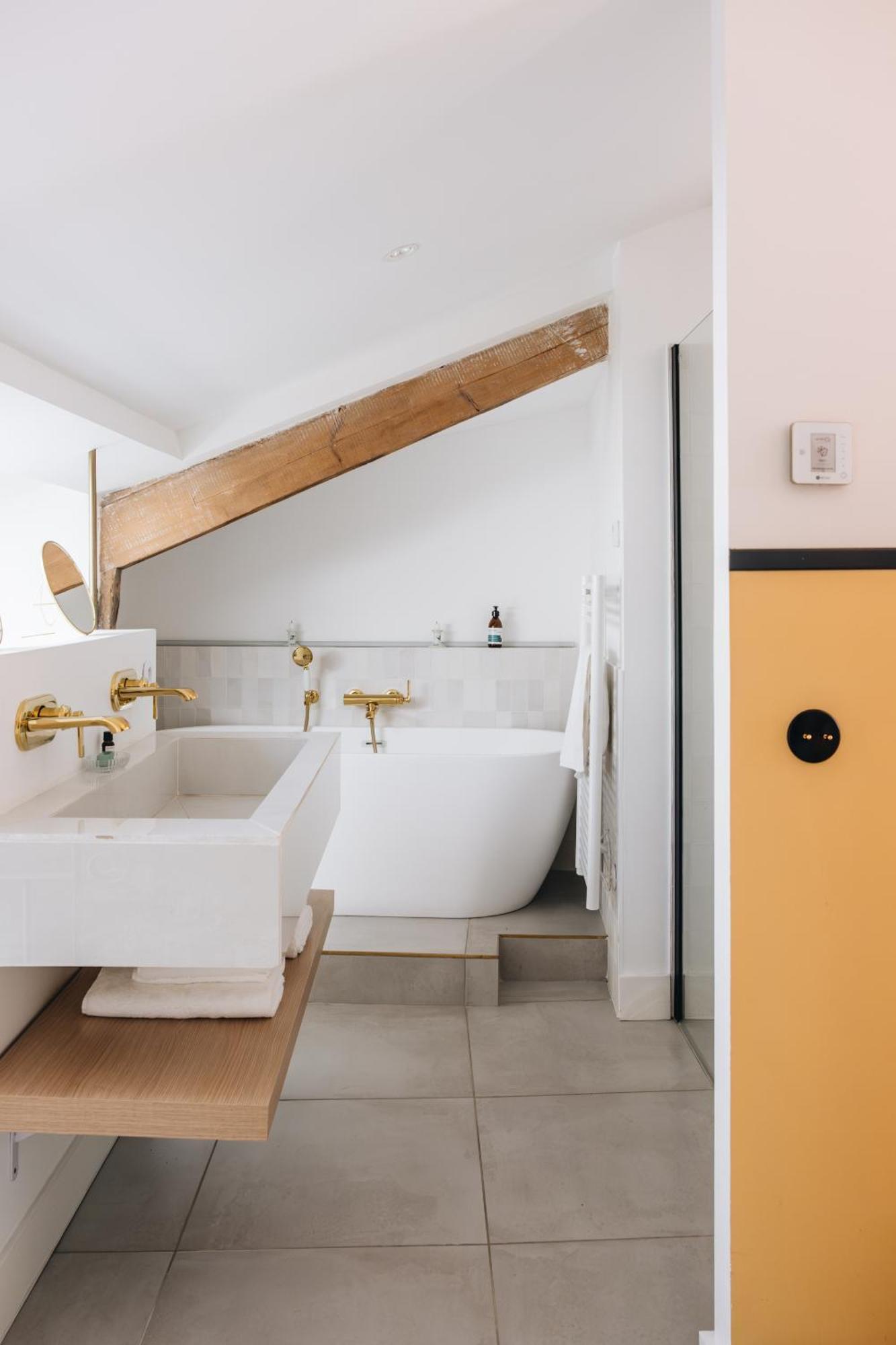 Le Chateau Real Saint-Seurin-de-Cadourne Bilik gambar